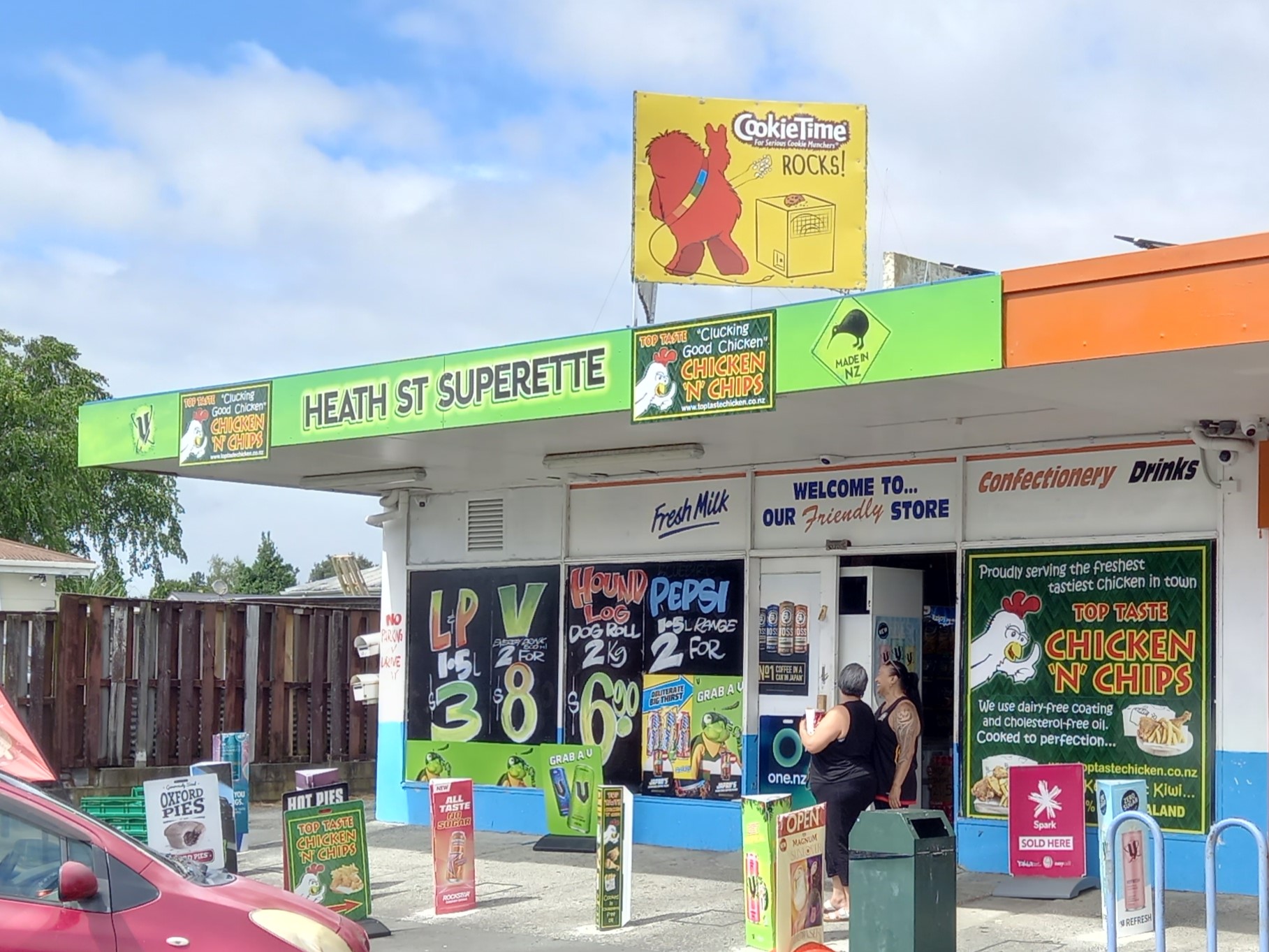 Heath Street Superette